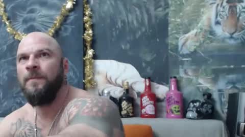 Snapshot of viking_me chatting on February 2026 07:23:01 PM viking online show from February 2026 07:23:01 PM