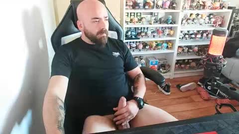 vikingc0ck_ online show from November 2025 04:08:01 PM