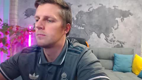 vikingchrisss online show from December 2025 11:30:02 AM