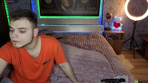 vikki and george online show from March 2025 10:07:02 PM