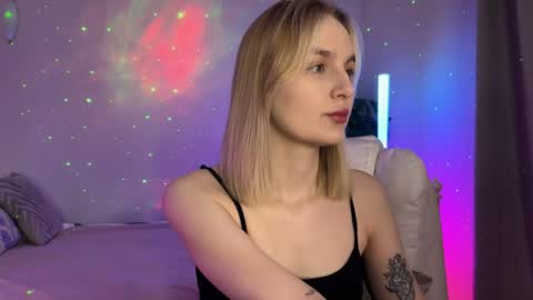 Vikky online show from May 2026 12:50:02 AM