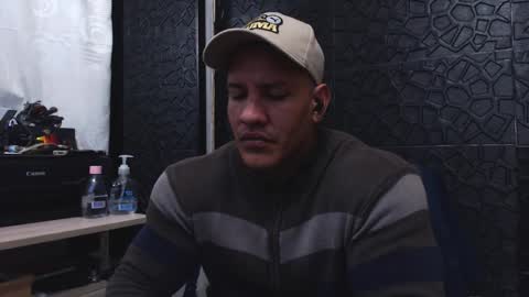 Viktor Herrera online show from September 2025 10:41:01 AM