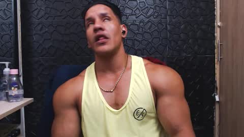 Viktor Herrera online show from October 2025 05:22:01 PM