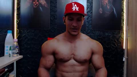 Viktor Herrera online show from February 2026 03:02:02 AM