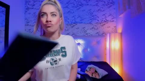 Viktoria online show from January 2025 09:11:02 PM