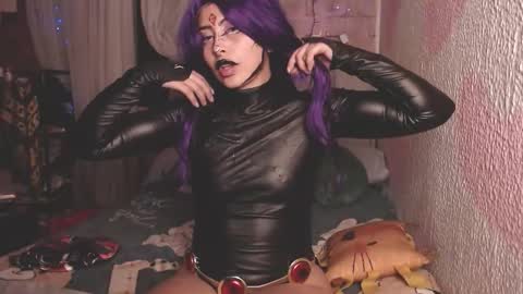 Snapshot of viktoria_heart chatting on October 2025 11:28:02 PM viktoria_heart online show from October 2025 11:28:02 PM