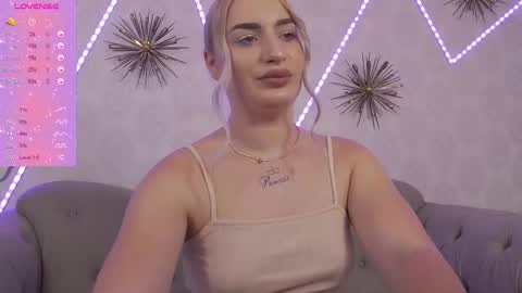 Viktoria online show from September 2025 03:02:01 PM