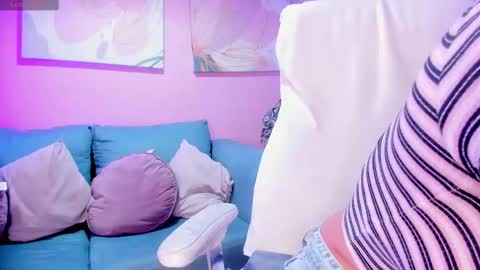 Victoria online show from October 2025 05:14:01 AM