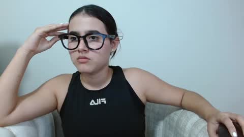 vikysexy28 online show from February 2025 09:09:01 PM