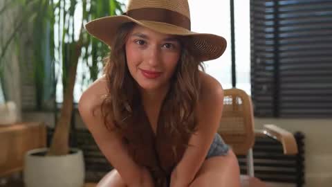 Lana online show from February 2025 10:37:02 AM