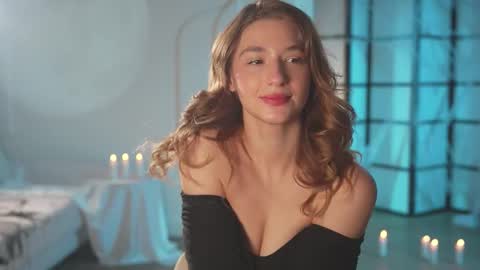 Lana online show from October 2025 11:00:01 AM