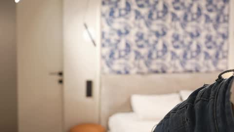 Lana online show from April 2026 10:37:01 AM