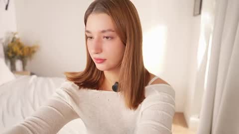 Snapshot of villanelle_l chatting on May 2026 10:11:02 AM Lana online show from May 2026 10:11:02 AM