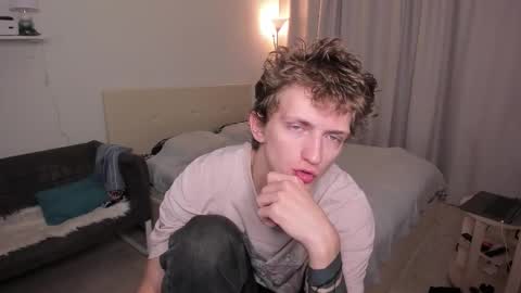 Dimoooooon online show from September 2025 11:54:02 PM