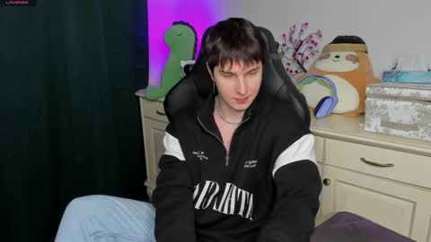 Snapshot of vincent__strong chatting on February 2026 06:00:02 PM Vincent Strong online show from February 2026 06:00:02 PM