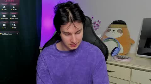 Snapshot of vincent__strong chatting on March 2026 06:22:01 PM Vincent Strong online show from March 2026 06:22:01 PM