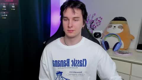 Snapshot of vincent__strong chatting on March 2026 01:38:01 PM Vincent Strong online show from March 2026 01:38:01 PM