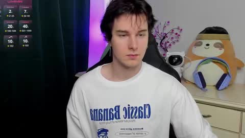 Snapshot of vincent__strong chatting on March 2026 12:08:01 PM Vincent Strong online show from March 2026 12:08:01 PM