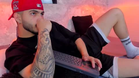 Vincent online show from September 2025 04:17:02 AM