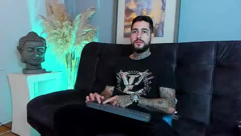 Vincent Sartori online show from November 2025 07:48:02 PM