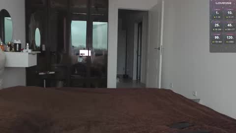 vinkitinkii online show from October 2025 07:34:01 AM