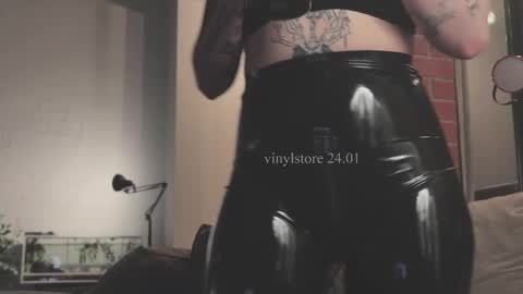 Diva Silvia online show from January 2025 08:00:01 PM