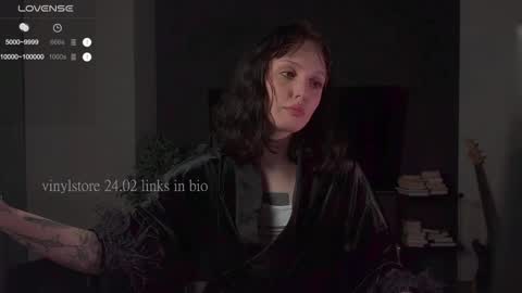 Diva Silvia online show from February 2025 05:09:02 PM