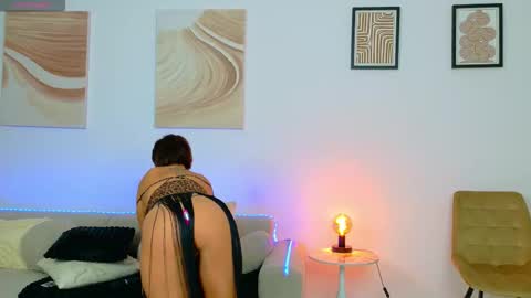 viofemme online show from November 2025 01:48:02 PM