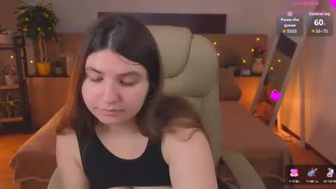 Snapshot of viola__shy chatting on July 2026 07:42:01 PM Viola online show from July 2026 07:42:01 PM