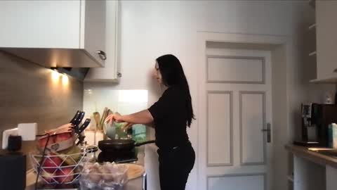 Vio online show from November 2025 12:04:02 PM