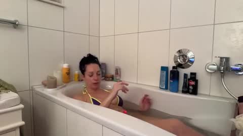 Vio online show from February 2026 06:15:01 PM