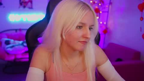 violamore online show from May 2026 07:56:01 PM