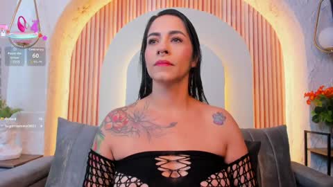Snapshot of violeet_scottt chatting on May 2026 10:01:02 AM Violette online show from May 2026 10:01:02 AM