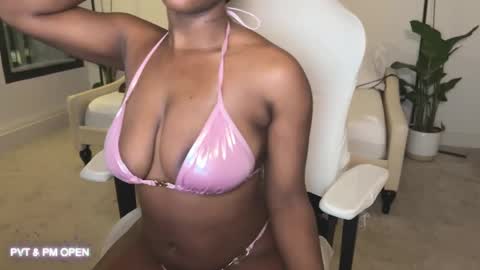 Fantasy Black Girl online show from February 2025 02:35:02 AM