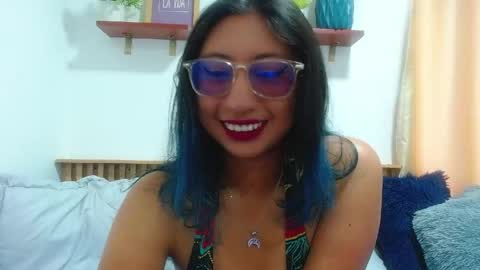 V I O L E T  online show from May 2026 02:13:02 PM