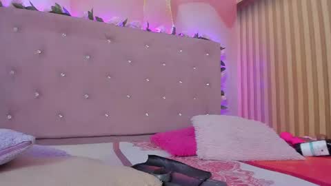 violet__taylor_ online show from July 2026 02:24:01 AM
