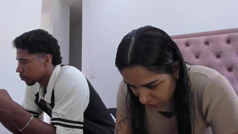 Snapshot of violet_and_myers chatting on September 2025 03:23:02 PM Violet and Myers online show from September 2025 03:23:02 PM