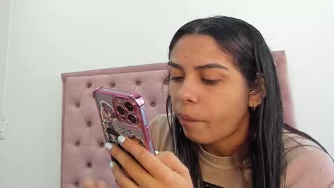 Snapshot of violet_and_myers chatting on September 2025 03:12:01 PM Violet and Myers online show from September 2025 03:12:01 PM