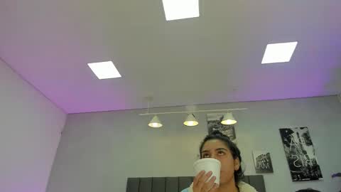 Snapshot of violet_and_myers chatting on October 2025 07:14:02 PM Violet and Myers online show from October 2025 07:14:02 PM