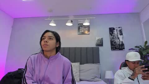 Snapshot of violet_and_myers chatting on October 2025 11:17:01 AM Violet and Myers online show from October 2025 11:17:01 AM