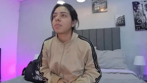 Snapshot of violet_and_myers chatting on October 2025 11:11:01 AM Violet and Myers online show from October 2025 11:11:01 AM