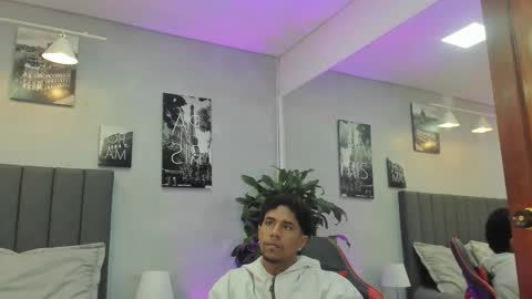 Snapshot of violet_and_myers chatting on November 2025 10:47:02 AM Violet and Myers online show from November 2025 10:47:02 AM