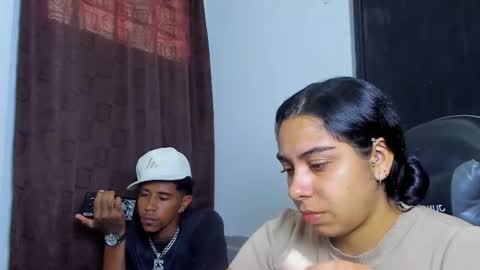 Snapshot of violet_and_myers chatting on January 2026 08:11:02 PM Violet and Myers online show from January 2026 08:11:02 PM