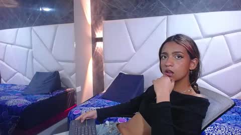 Violet online show from March 2026 02:00:01 PM