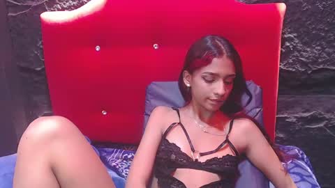 Violet online show from April 2026 02:00:02 PM