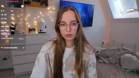 Violet online show from March 2026 01:47:01 PM