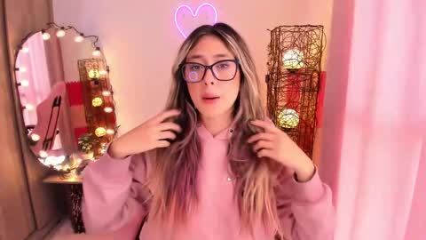 violet online show from January 2025 07:40:01 PM