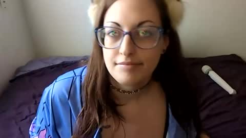 Snapshot of violet_kitty_9 chatting on July 2026 09:50:02 PM Violet Kitty online show from July 2026 09:50:02 PM