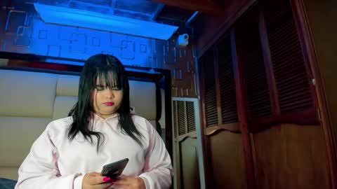 violet_milleer online show from October 2025 12:15:02 PM