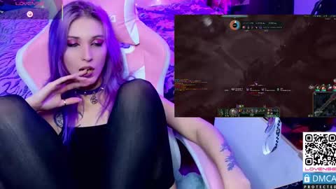 Snapshot of violet_noir_ chatting on February 2025 02:21:01 PM Deya online show from February 2025 02:21:01 PM